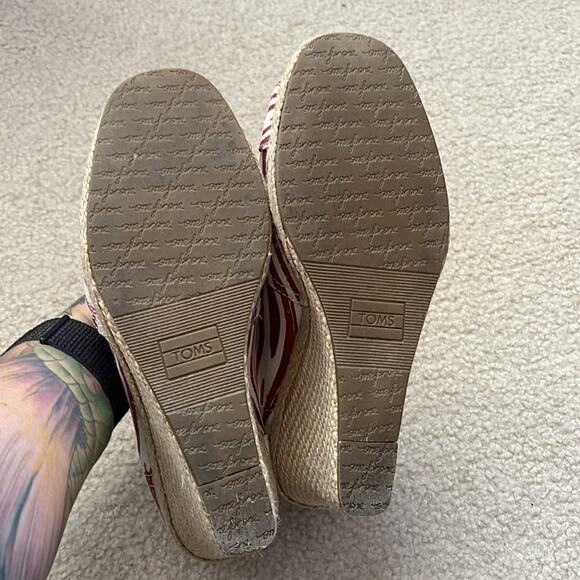 Toms adorable striped wedge peep toe - Picture 6 of 6